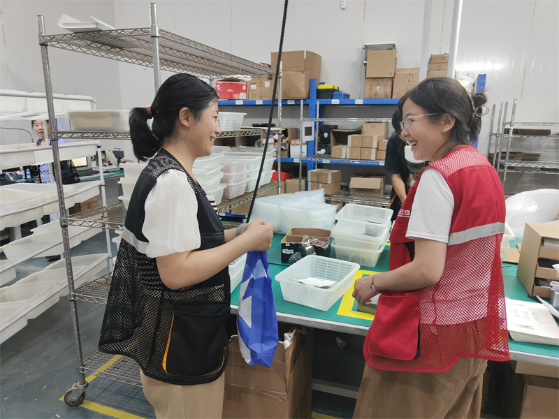 防暑降温在行动,宝时云仓开展2024年“夏季送清凉”活动